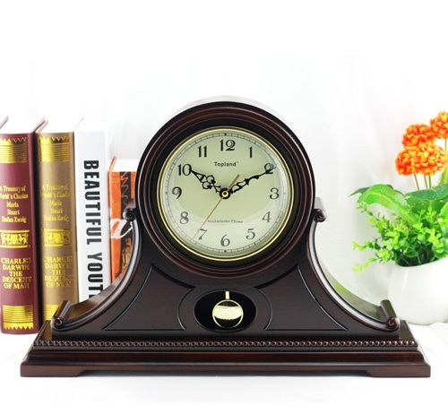 Pendulum Desk Clock