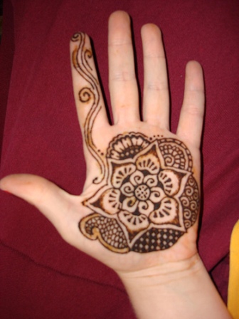 Simple Mehndi Design for Beginners