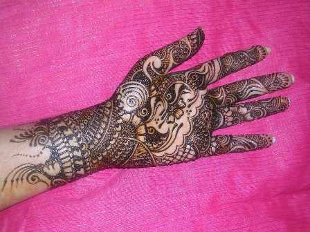Traditional Mehndi Designs for Hands