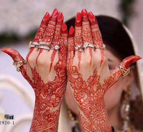 Bombay style mehndi designs9