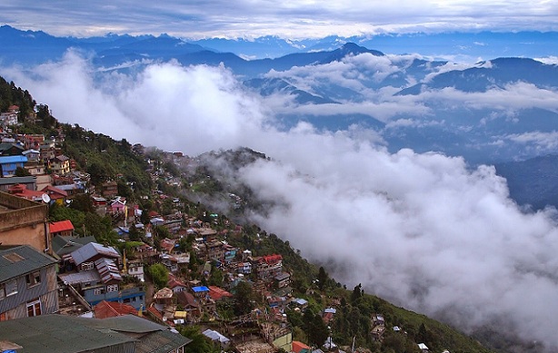 summers-in-darjeeling_darjeeling-tourist-places