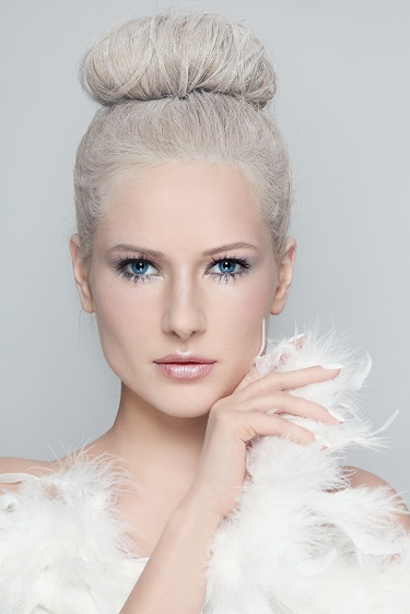 Bun hairstyles for prom 4