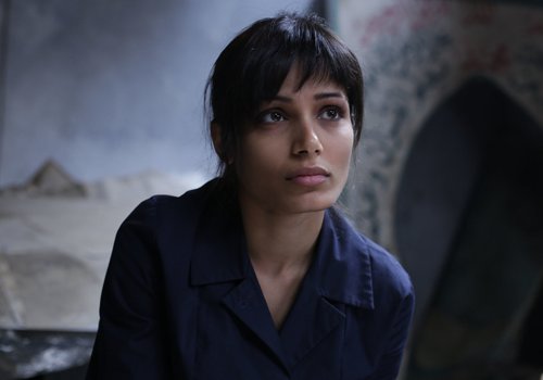 Freida Pinto Without Makeup 2