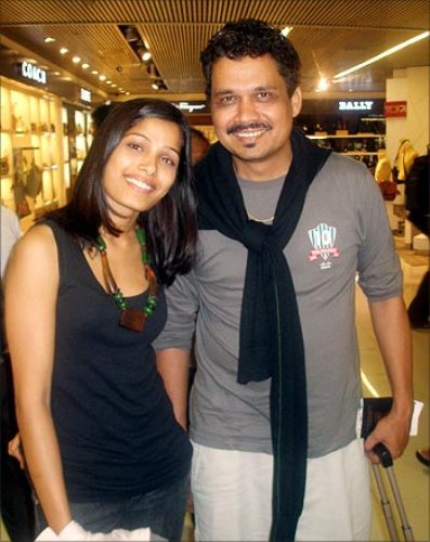 Freida Pinto Without Makeup 9