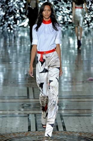 Giles Spring 2020 – London Fashion Week