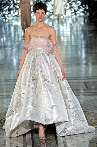 Giles Spring 2020 – London Fashion Week