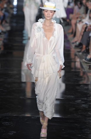 John Galliano Spring 2020 – Paris Fashion Week