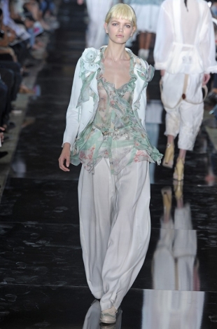 John Galliano Spring 2020 – Paris Fashion Week