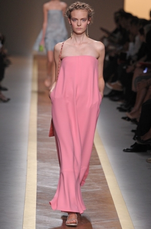 Valentino Spring 2020 –  Paris Fashion Week