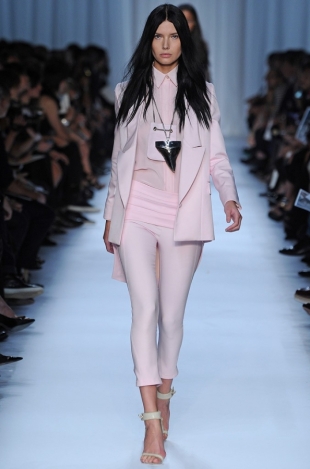 Givenchy Spring 2020 – Paris Fashion Week