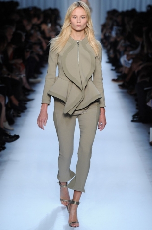 Givenchy Spring 2020 – Paris Fashion Week