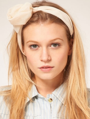 2020 Hair Accessories and How to Wear Them