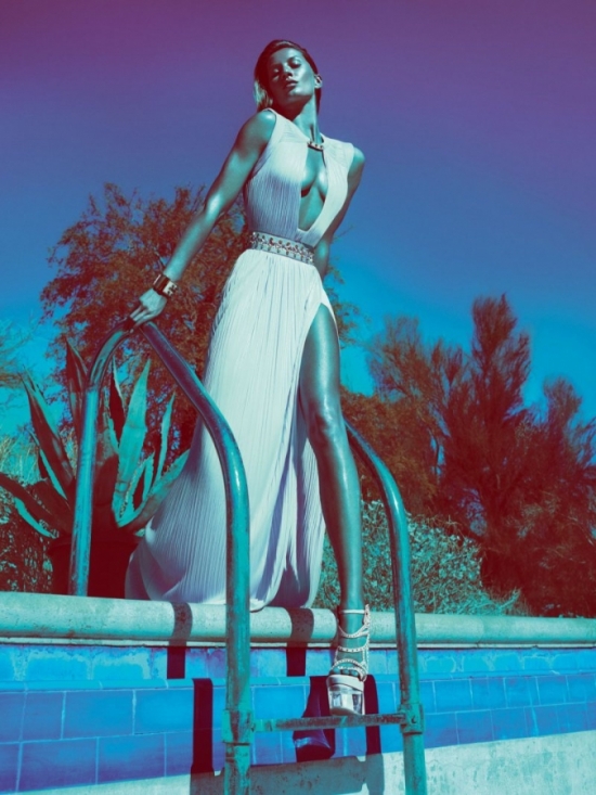 Gisele Bundchen Sizzles in Versace Spring 2020 Campaign