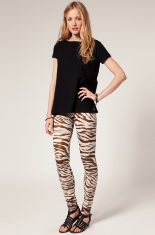 Printed Leggings | Spring 2020 Trends