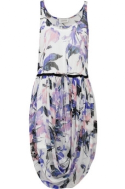 Top Dresses for Curvy Petite Figure