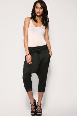 How to Wear Cropped  Pants