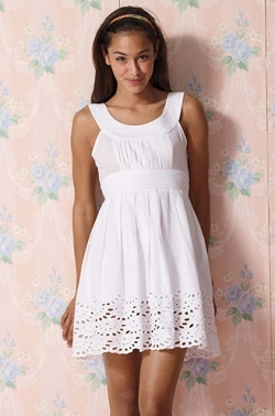 Smart Summer Fashion Sales Investments