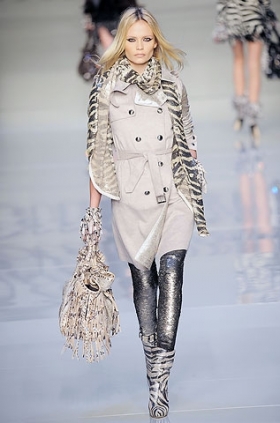 Fall 2020 Trench Coat Fashion Trend