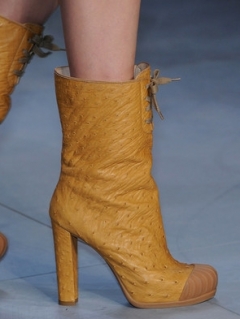 Fall/Winter 2020 Retro Inspired Accessories