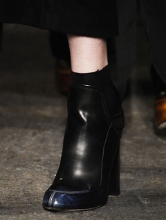 Fall/Winter 2020 Retro Inspired Accessories