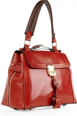 Fall/Winter 2020 Box Bags Accessory Trend