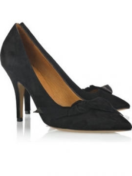 Fall/Winter 2020 Pointed-Toe Shoes Fashion Trend