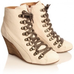 Fall 2020 Lace-Up Boots Shoe Trend