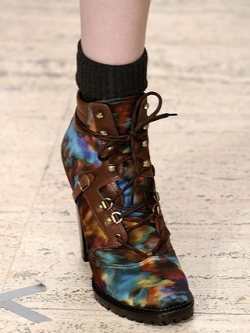 Fall 2020 Lace-Up Boots Shoe Trend