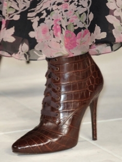 Fall 2020 Lace-Up Boots Shoe Trend