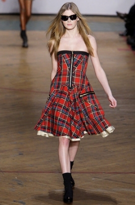 Fall/Winter 2020 Plaid Fashion Trend