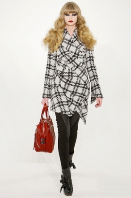 Fall/Winter 2020 Plaid Fashion Trend