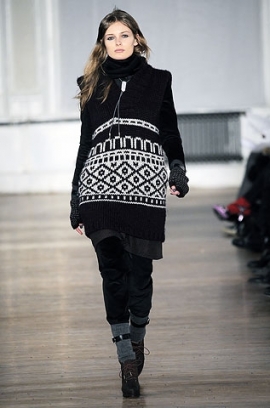 Fall/Winter 2020 Chunky Knitwear Fashion Trend