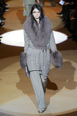 Fall/Winter 2020 Chunky Knitwear Fashion Trend