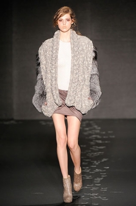 Fall/Winter 2020 Chunky Knitwear Fashion Trend