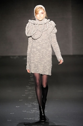 Fall/Winter 2020 Chunky Knitwear Fashion Trend