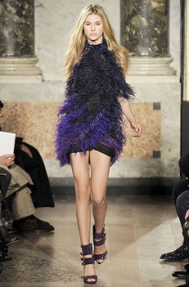 Fall/Winter 2020 Feathers Fashion Trend