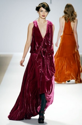 Fall/Winter 2020 Velvet Fashion Trend