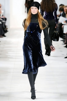 Fall/Winter 2020 Velvet Fashion Trend