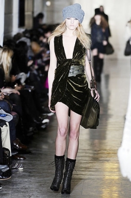 Fall/Winter 2020 Velvet Fashion Trend