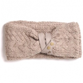 Fall/Winter 2020 Knits Accessories Trend