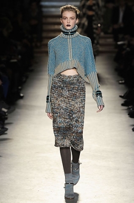 Fall/Winter 2020 Cropped Top Fashion Trend