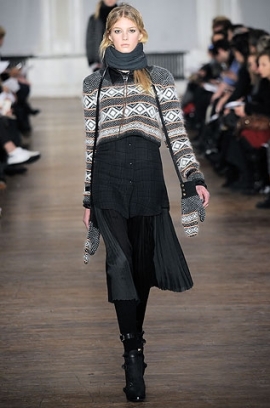 Fall/Winter 2020 Cropped Top Fashion Trend