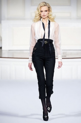 Fall/Winter 2020 High-Waisted Pants Trend