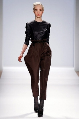 Fall/Winter 2020 High-Waisted Pants Trend