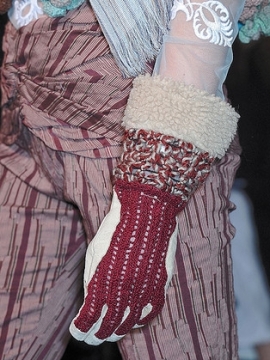 Shearling Accessories Fall 2020 Trends