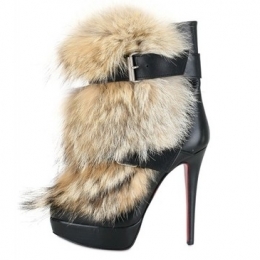 Fall 2020 Faux Fur Accessories Trend