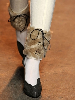 Fall 2020 Faux Fur Accessories Trend