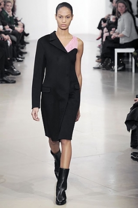 Fall/Winter 2020 Asymmetric Fashion Trend