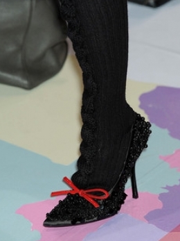 Fall 2020 Bow Shoes Fashion Trend