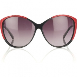 Fall 2020 Red Accessories Trend